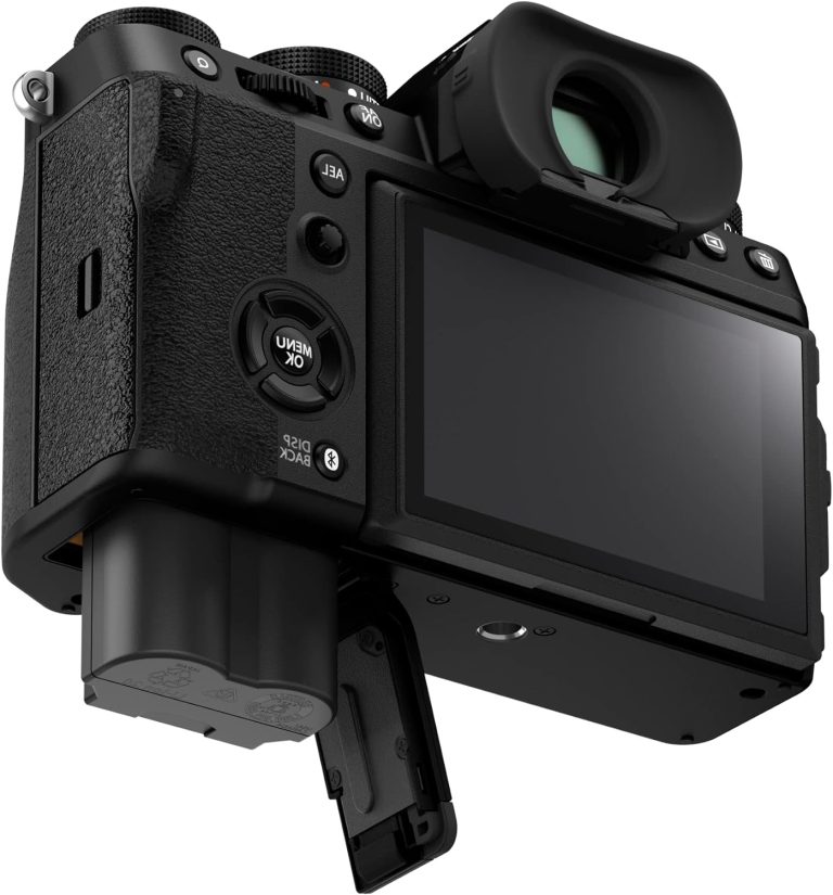Nikon Z 6II contro Fujifilm X-T5: confronto tra le fotocamere più potenti sul mercato